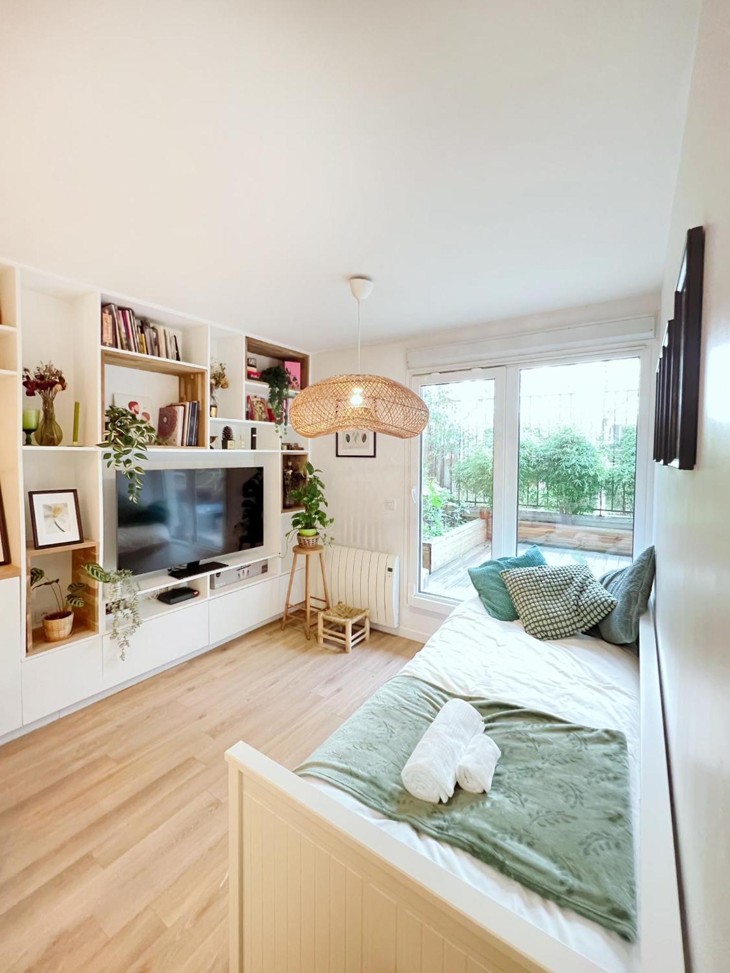 Paris15 Convention - Garden In Sweet Paris